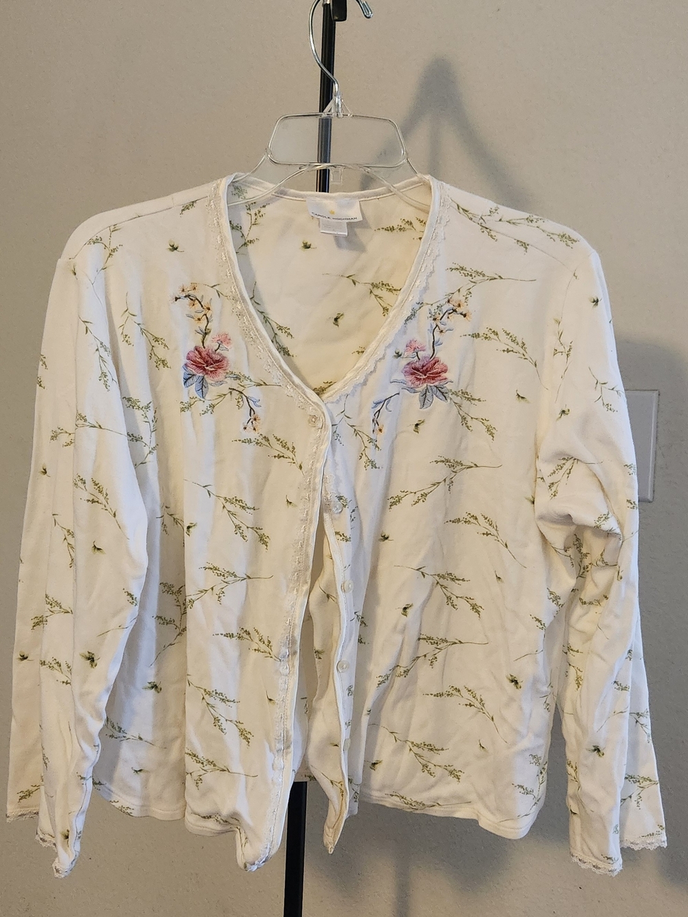 Midnight by Carole Hochman White Floral Embroidered Button-Front Pajama Cardigan